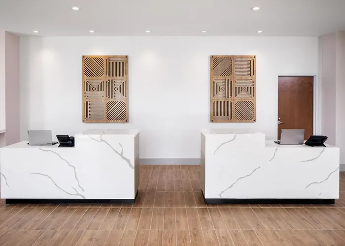 Hyatt Place North 3*