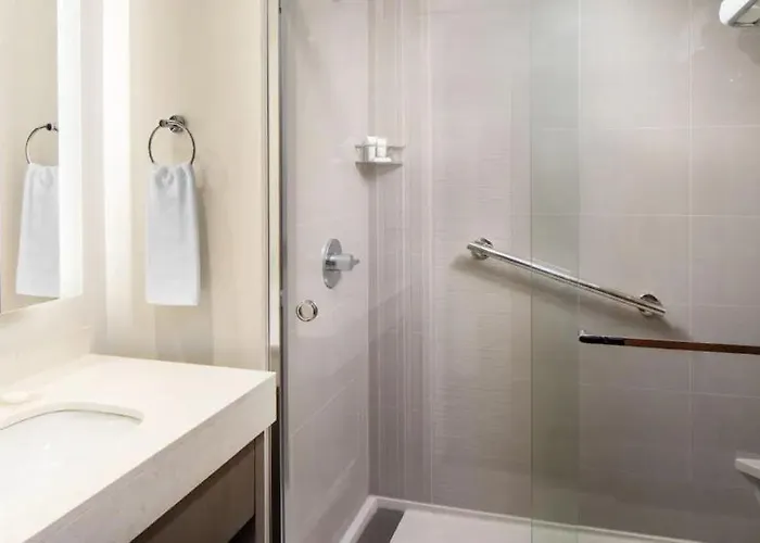 Hyatt Place North 3*